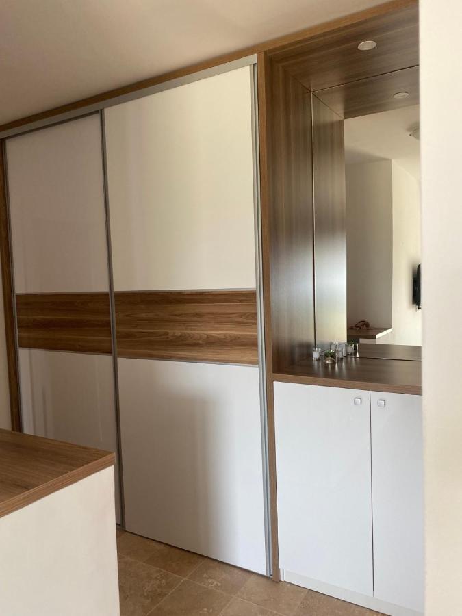 Bitcoin And Ethereum Deluxe Apartments บาร์ ภายนอก รูปภาพ