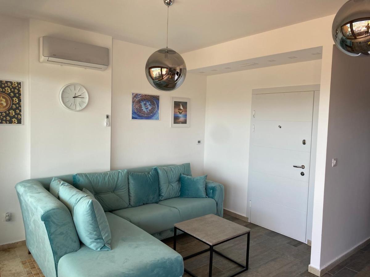Bitcoin And Ethereum Deluxe Apartments บาร์ ภายนอก รูปภาพ