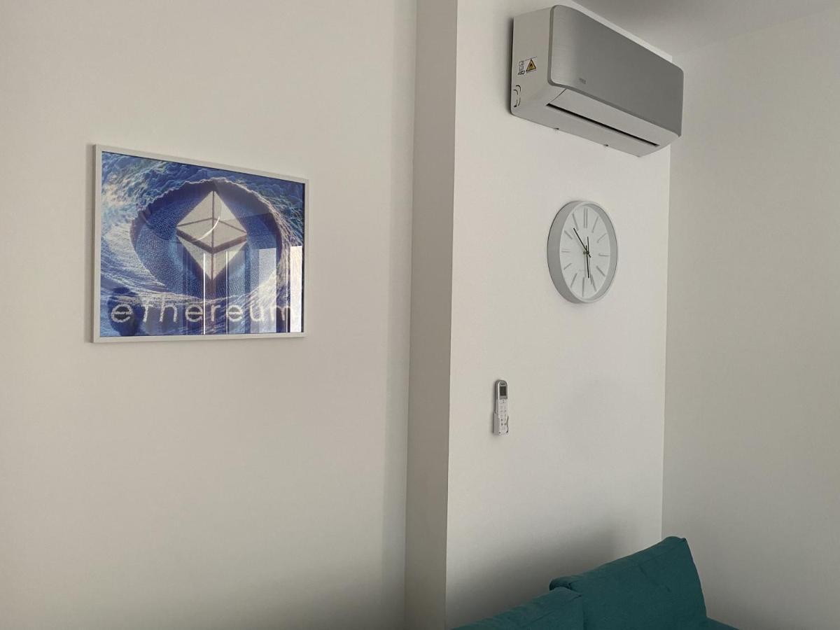 Bitcoin And Ethereum Deluxe Apartments บาร์ ภายนอก รูปภาพ